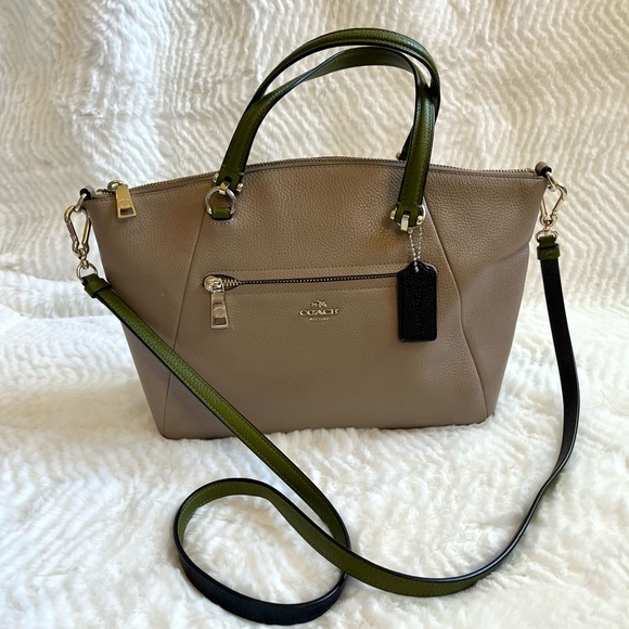 Coach Prairie Satchel Crossbody Nude Pebbled
Leather Authentic Handbag - Picture 3 of 13